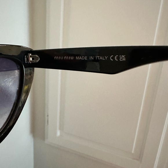 Miu Miu Glossy Black Cat-Eye Sunglasses main image 4